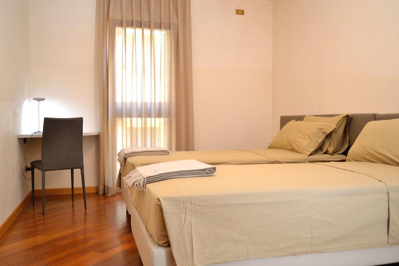Portico Oscuro Deluxe Apartment - Centro Citta Тревизо Экстерьер фото